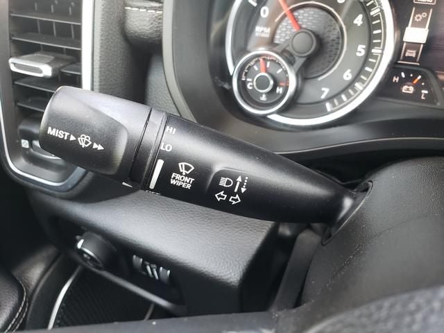 2022 RAM 1500 Laramie Crew Cab 4x4 5'7' Box