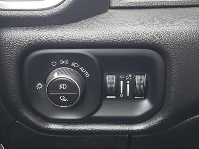 2022 RAM 1500 Laramie Crew Cab 4x4 5'7' Box