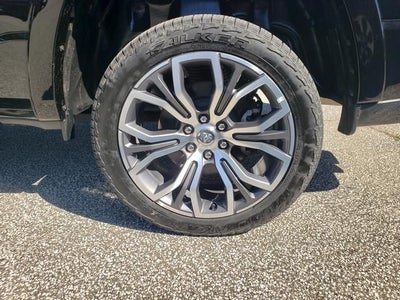 2026 RAM 1500 Tungsten Crew Cab 4x4 5'7' Box