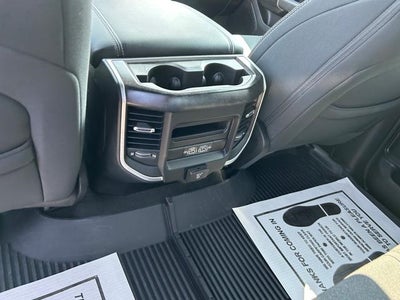 2022 RAM 1500 Big Horn Crew Cab 4x4 6'4' Box