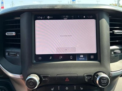 2022 RAM 1500 Big Horn Crew Cab 4x4 6'4' Box