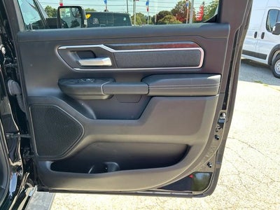 2022 RAM 1500 Big Horn Crew Cab 4x4 6'4' Box