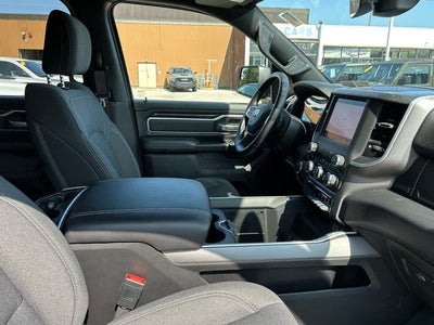 2022 RAM 1500 Big Horn Crew Cab 4x4 6'4' Box