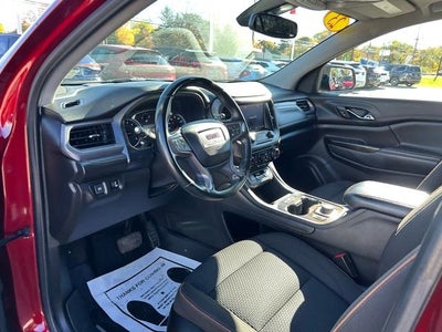 2023 GMC Acadia AWD AT4