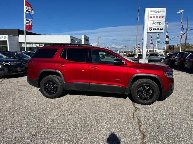 2023 GMC Acadia AWD AT4