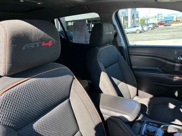 2023 GMC Acadia AWD AT4