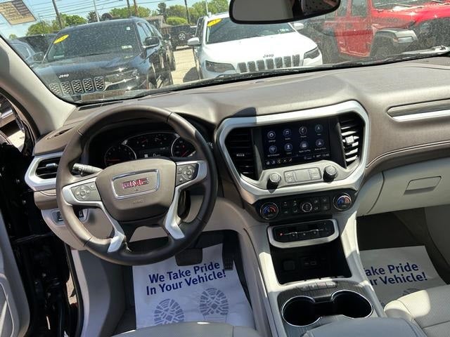 2023 GMC Acadia AWD SLT