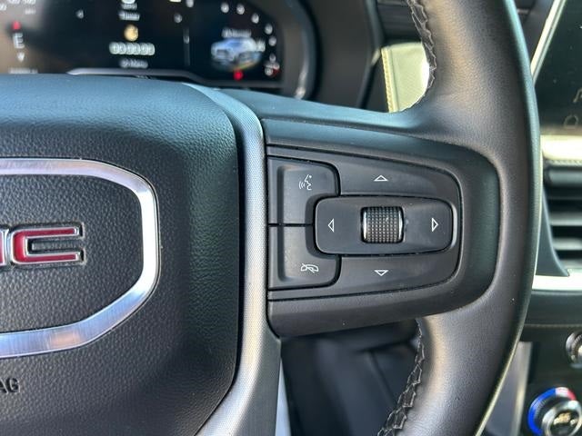 2023 GMC Yukon XL 4WD SLT