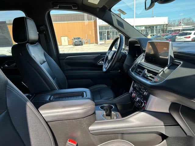 2023 GMC Yukon XL 4WD SLT