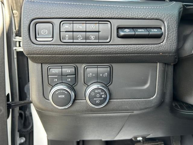 2023 GMC Yukon XL 4WD Denali