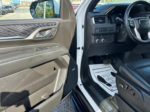 2023 GMC Yukon XL 4WD Denali