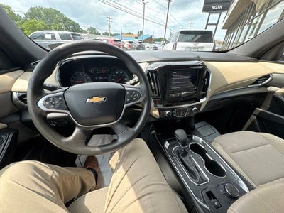 2023 Chevrolet Traverse AWD LS