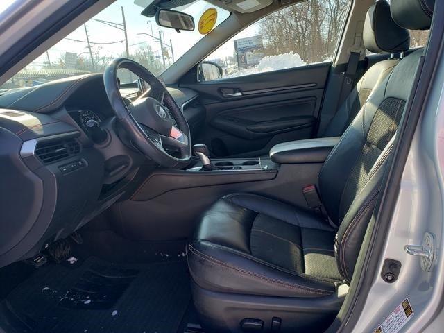 2022 Nissan Altima SR FWD