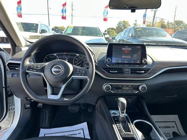 2023 Nissan Altima SV FWD