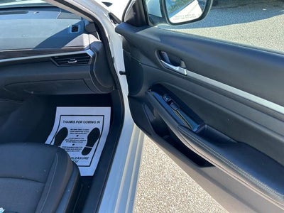 2023 Nissan Altima SV FWD