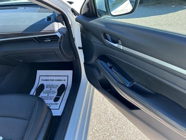 2023 Nissan Altima SV FWD