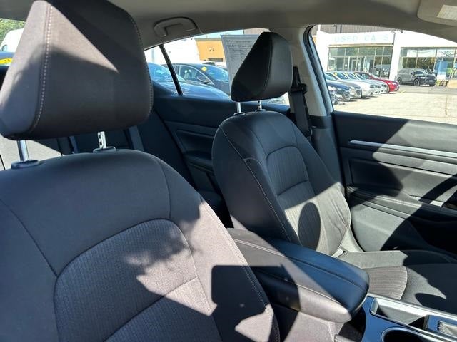 2023 Nissan Altima SV FWD