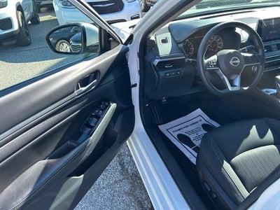 2023 Nissan Altima SV FWD