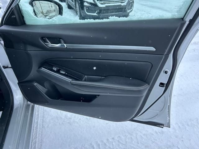 2023 Nissan Altima SV FWD