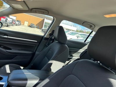 2023 Nissan Altima SV FWD