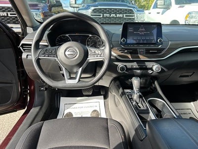 2023 Nissan Altima SV FWD
