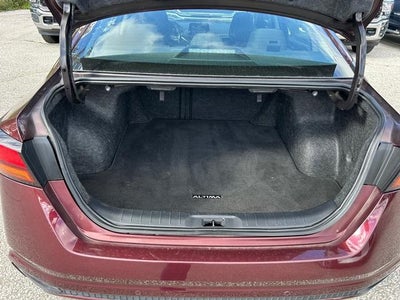 2023 Nissan Altima SV FWD