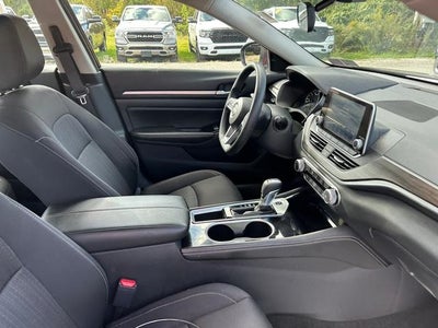 2023 Nissan Altima SV FWD