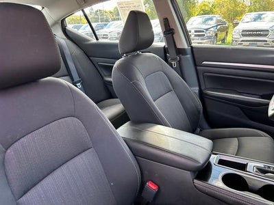 2023 Nissan Altima SV FWD