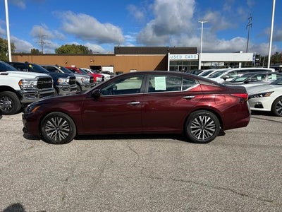 2023 Nissan Altima SV FWD