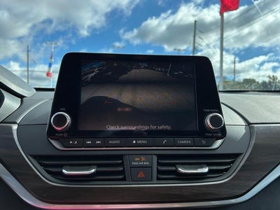 2023 Nissan Altima SV FWD