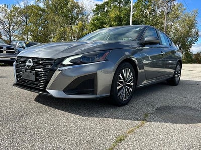 2023 Nissan Altima SV FWD