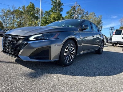 2023 Nissan Altima SV FWD