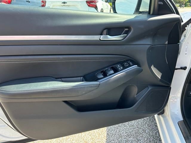 2022 Nissan Altima SL FWD