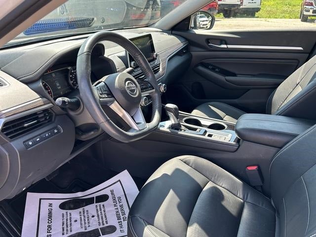 2022 Nissan Altima SL FWD