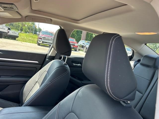 2022 Nissan Altima SL FWD