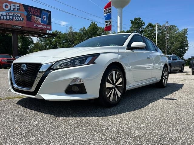 2022 Nissan Altima SL FWD