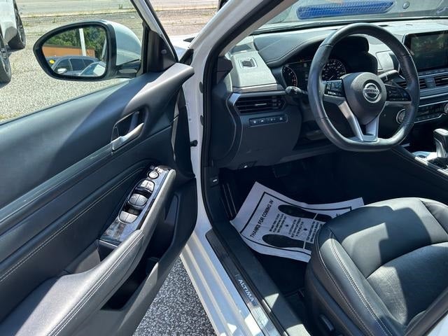 2022 Nissan Altima SL FWD