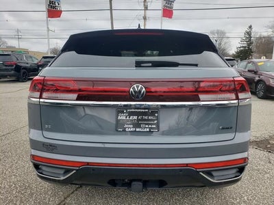2024 Volkswagen Atlas Cross Sport 2.0T SE w/Technology