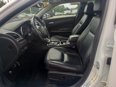 2016 Chrysler 300 Limited