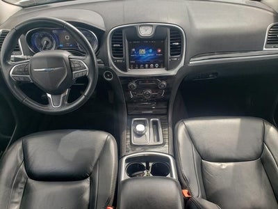 2016 Chrysler 300 Limited