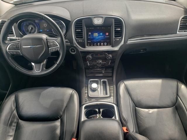2016 Chrysler 300 Limited