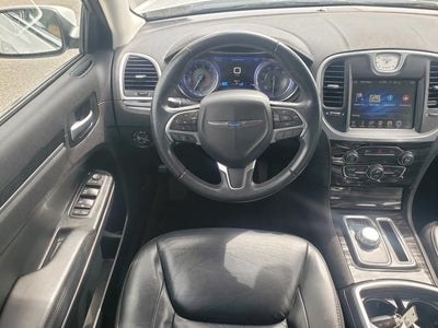 2016 Chrysler 300 Limited