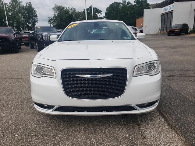 2016 Chrysler 300 Limited
