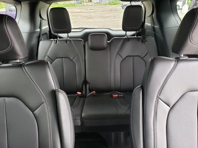 2027 Chrysler Pacifica PACIFICA SELECT
