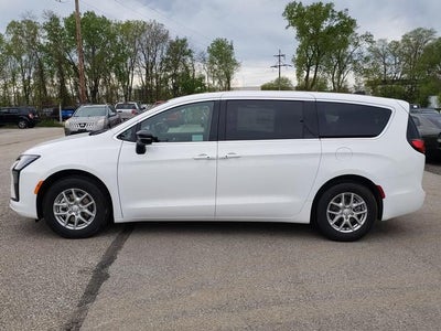 2027 Chrysler Pacifica PACIFICA SELECT