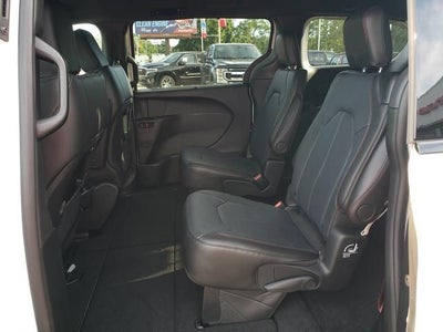 2027 Chrysler Pacifica PACIFICA SELECT