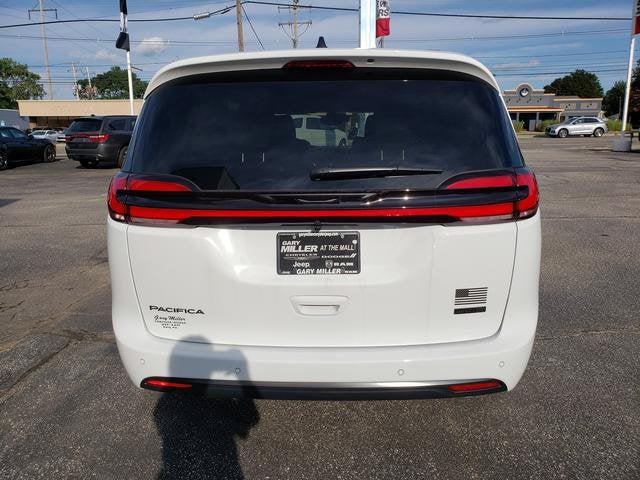 2027 Chrysler Pacifica PACIFICA SELECT