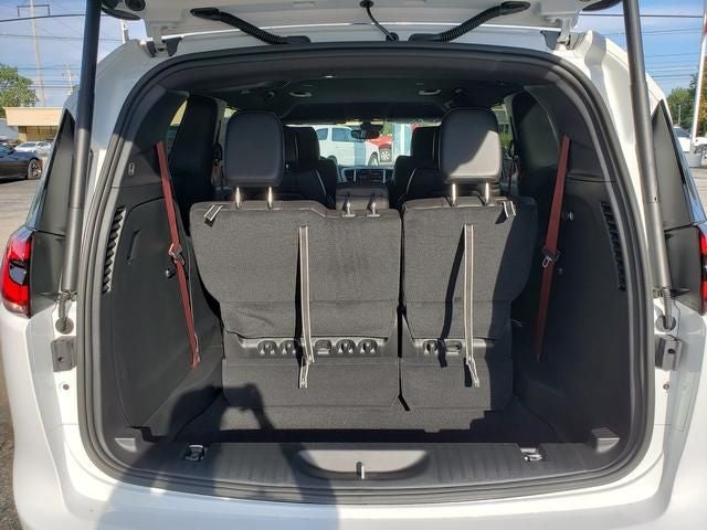 2027 Chrysler Pacifica PACIFICA SELECT