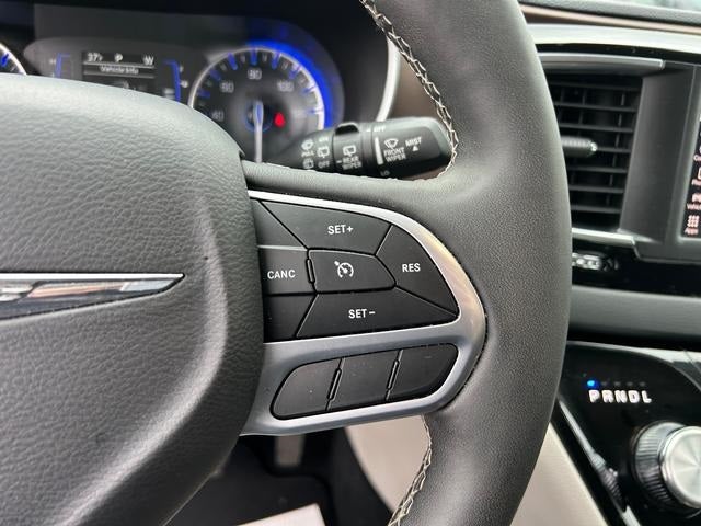 2024 Chrysler Voyager LX