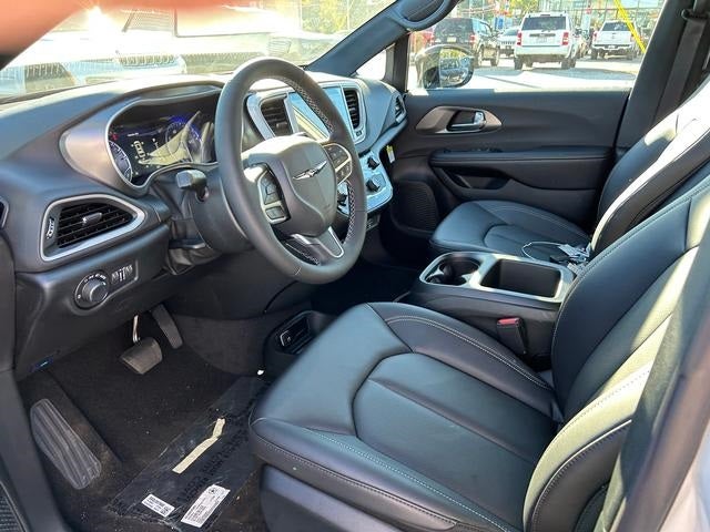 2026 Chrysler Voyager VOYAGER LX